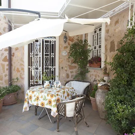 Casa Con Veranda Sul Mare E A 4 Minuti A Piedi Dalla Dom wakacyjny Custonaci