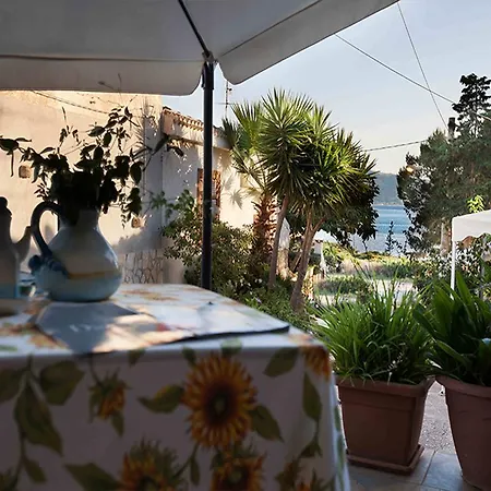 Dom wakacyjny Casa Con Veranda Sul Mare E A 4 Minuti A Piedi Dalla *
